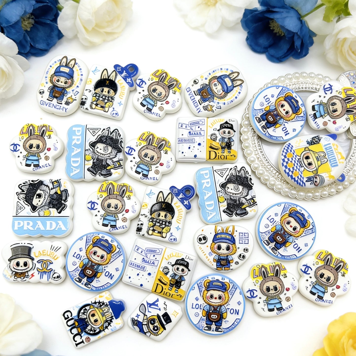 【Q789】Logo labubu 浮き彫り