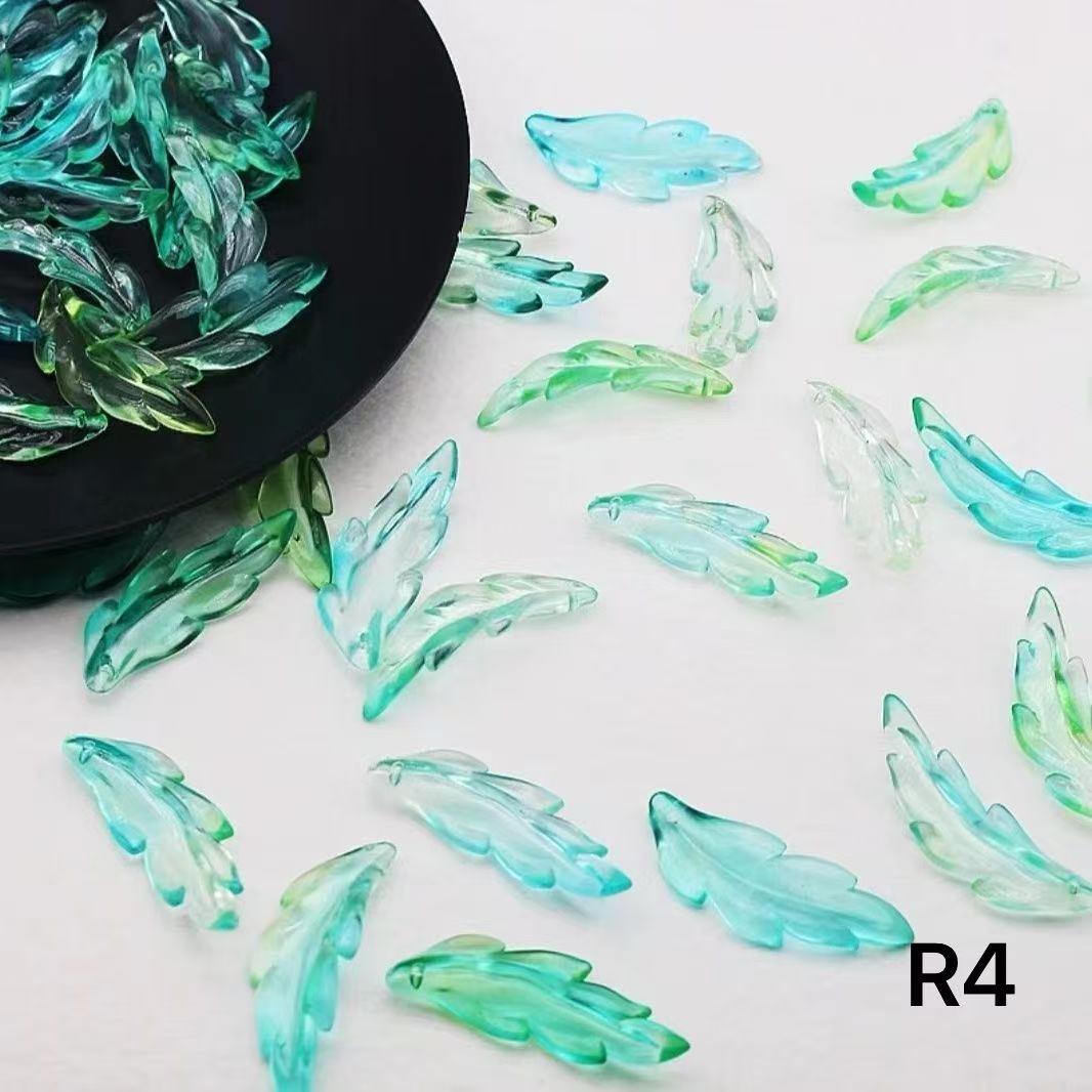 <R>リース チャーム