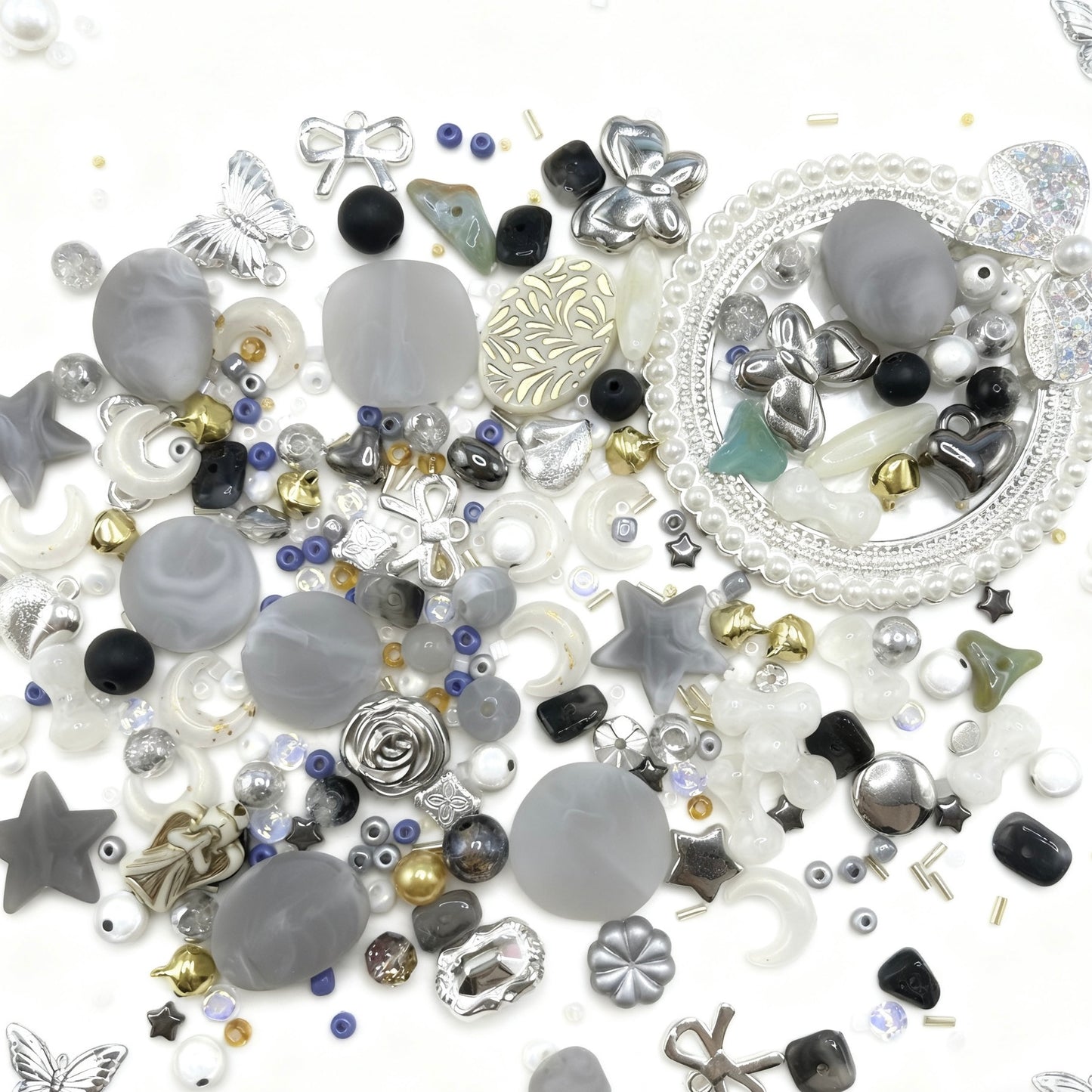 【Q600】霜月 さざれ石*チャーム*瑠璃*高級アクリル*高級キラキラ