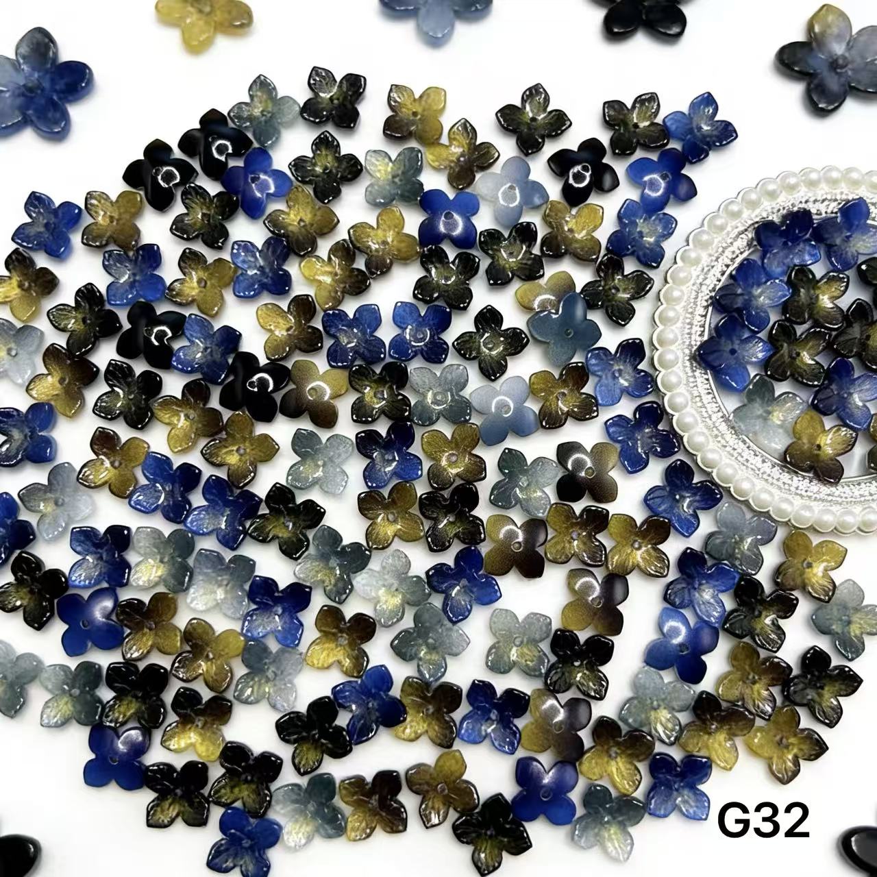 1/25＜G＞花ガラスチャーム