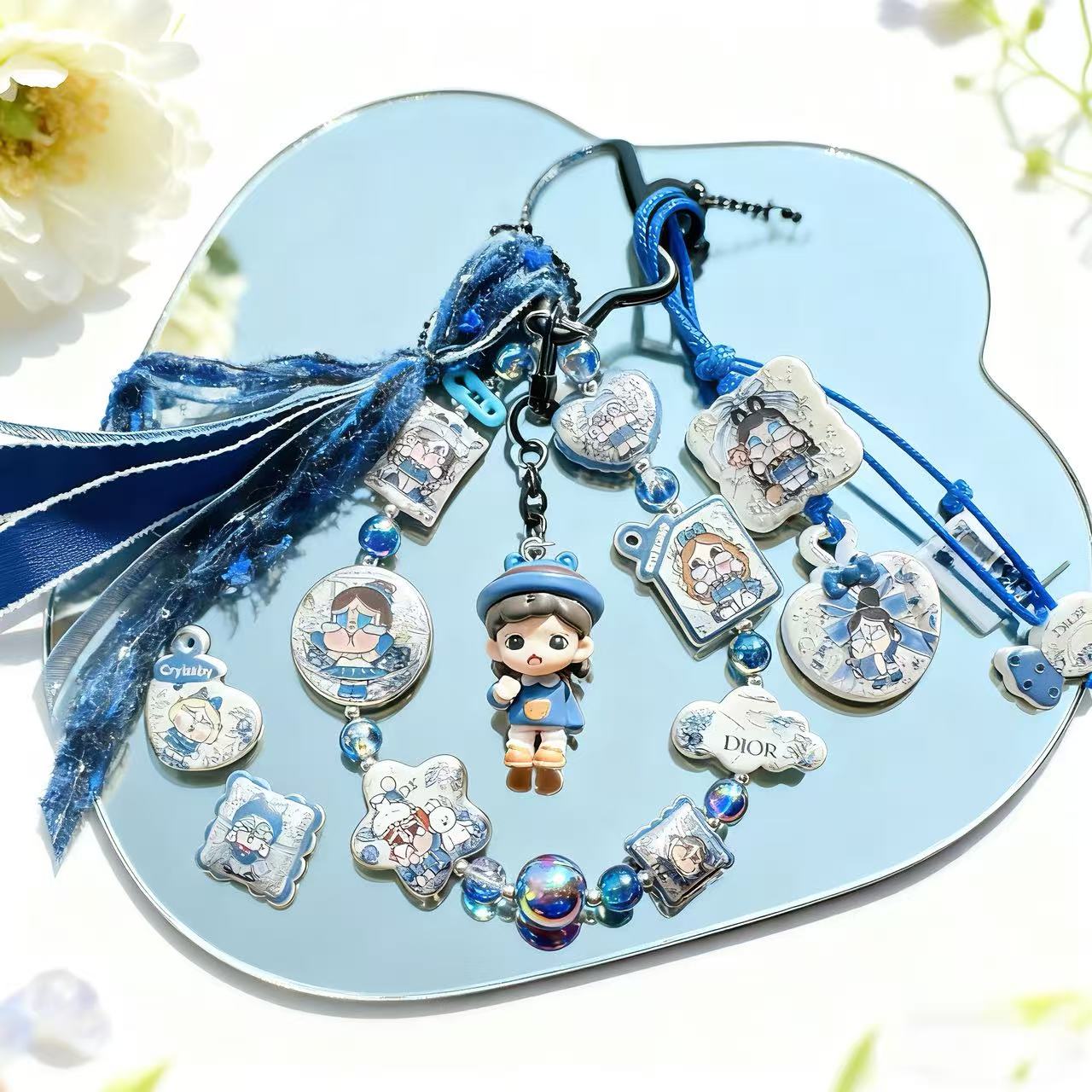 【Q596】クライベイビー　浮き彫り　