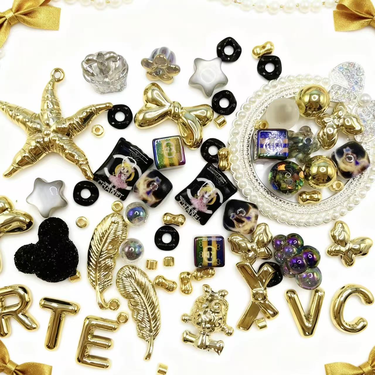 【Q589】黒金セーラームーン