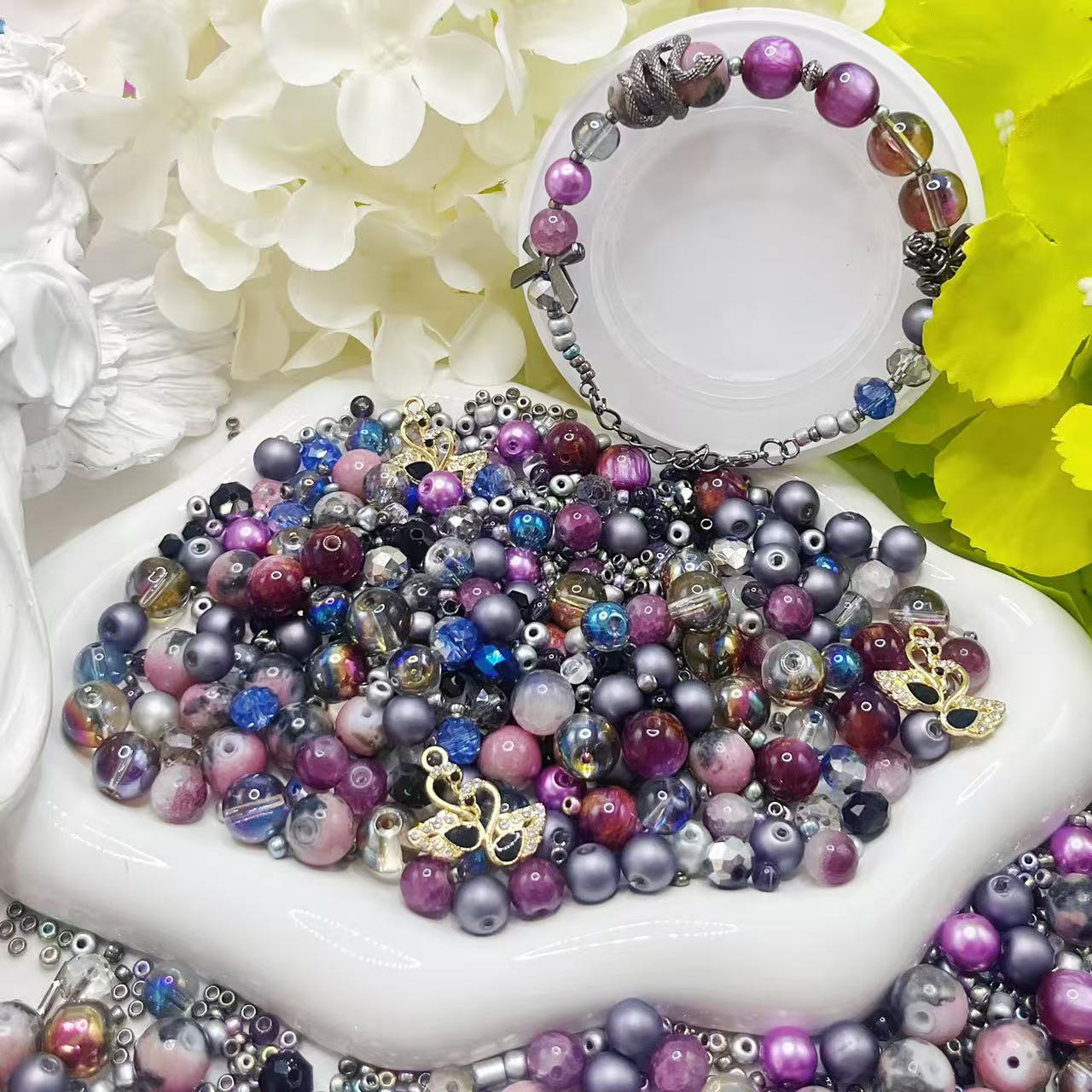 【Q189】モーニングピンク *樹脂*高級キラキラ*チビビーズ*瑠璃