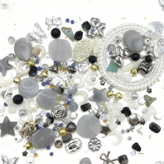 【Q600】霜月　さざれ石*チャーム*瑠璃*高級アクリル*高級キラキラ