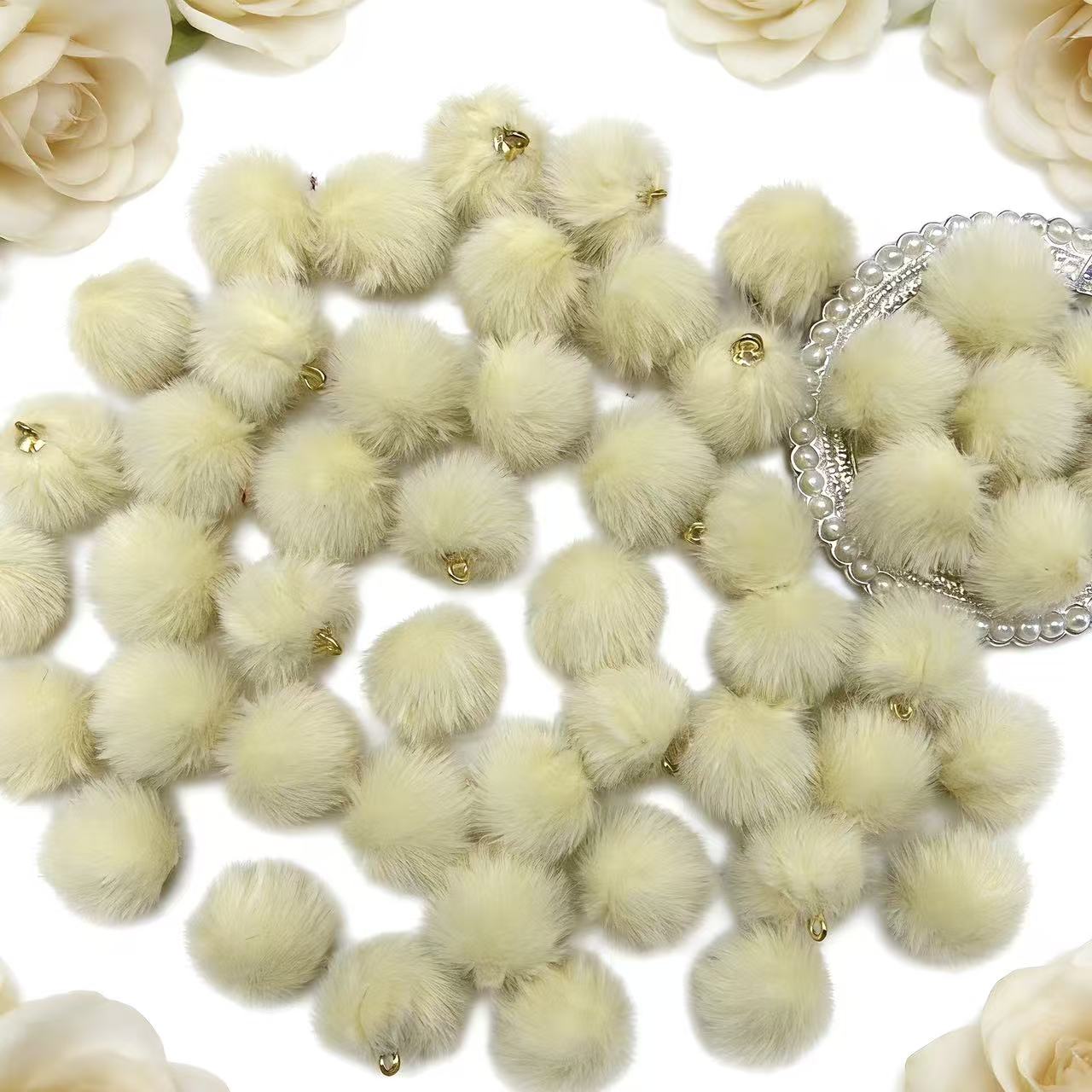 ＜F＞ふわふわ団子リース用ビーズ　　100ml